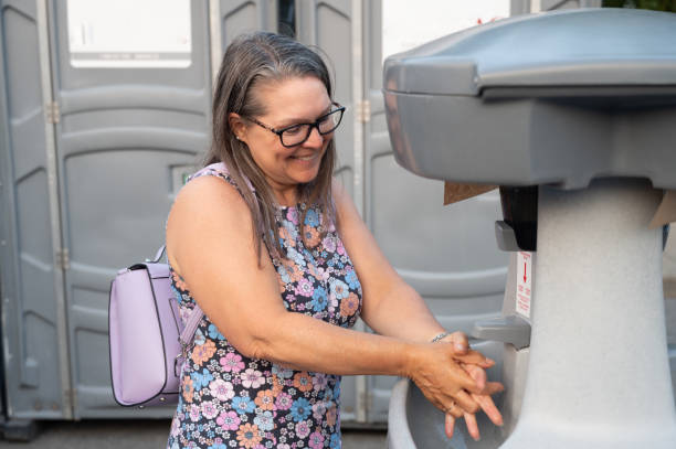 Best Construction site porta potty rental  in Alton, IA