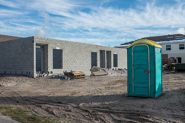 Best Portable bathroom rental  in Alton, IA